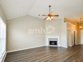 2199 Purple Leaf Ln in Cordova, TN - Building Photo - Building Photo