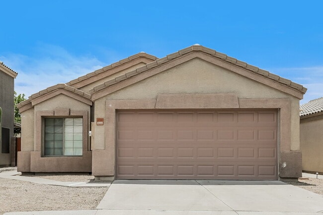property at 10843 E Clovis Ave