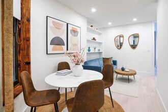515 W 48th St in New York, NY - Building Photo - Building Photo