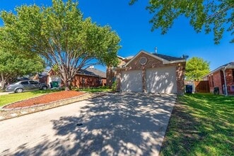 9200 Warren Dr in McKinney, TX - Building Photo - Building Photo