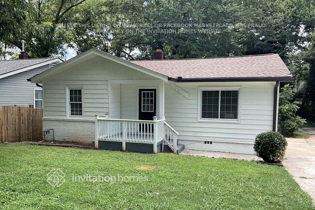 property at 981 Moreland Dr SE