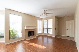 1881 Bering Dr in Houston, TX - Building Photo - Building Photo