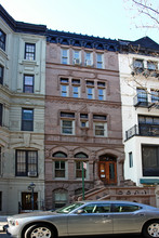 104 W 74th St in New York, NY - Building Photo - Building Photo