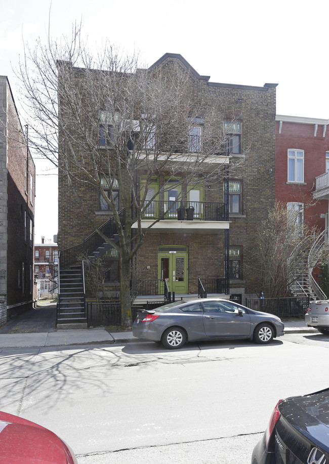 60 de l'Église in Montréal, QC - Building Photo - Primary Photo