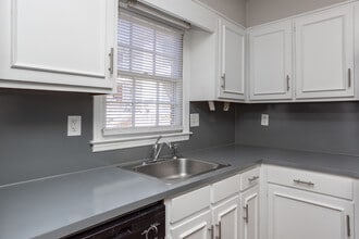 The Cove in Columbus, GA - Foto de edificio - Interior Photo