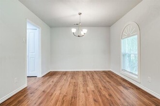 533 Ivy Way in Garland, TX - Building Photo - Building Photo