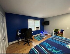 11 Genung Ct in Hopewell Junction, NY - Building Photo - Building Photo
