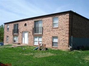 257 Mount Everest St in Fenton, MO - Foto de edificio - Building Photo