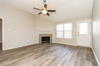 1024 Stockton Dr in Burleson, TX - Building Photo - Building Photo