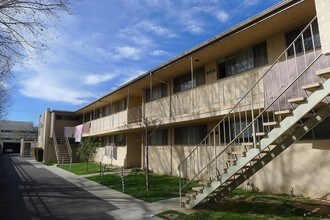 APT 505 LINCO in Monterey Park, CA - Building Photo - Building Photo