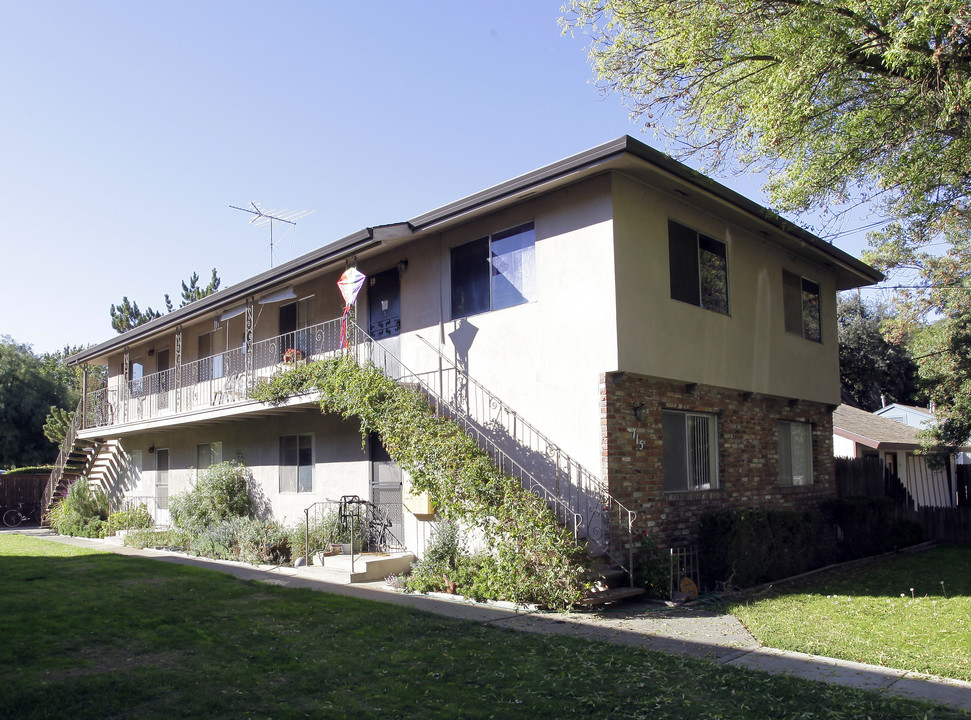 The G Street Apartments in Davis, CA - Building Photo