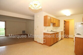 115 W Windsor Ave in Cottage Grove, WI - Building Photo - Building Photo