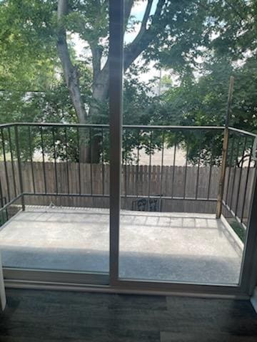 153 Thierman Ln in St Matthews, KY - Foto de edificio - Building Photo