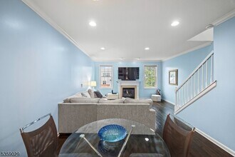472 Hartford Dr in Nutley, NJ - Building Photo - Building Photo
