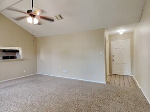 758 E Princeton Ln in Deer Park, TX - Building Photo - Building Photo