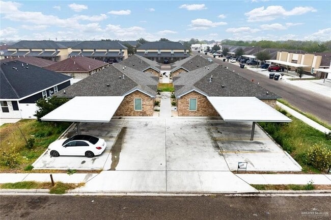 826 S Missouri St, Unit B in Alton, TX - Building Photo - Building Photo