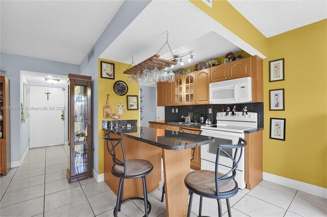 9301 SW 4th St in Miami, FL - Building Photo - Building Photo