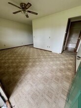 12065 Bottom Rd in Dresden, OH - Building Photo - Building Photo