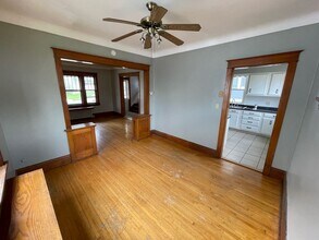 1010 N 13th Ave E in Duluth, MN - Building Photo - Building Photo