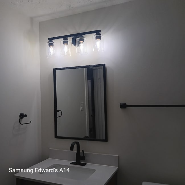 4210 Robert Ave in Cleveland, OH - Foto de edificio - Building Photo