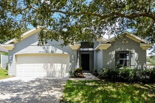 25130 Ironwedge Dr in Sorrento, FL - Building Photo
