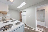 1121 Metropolitan Ave photo'