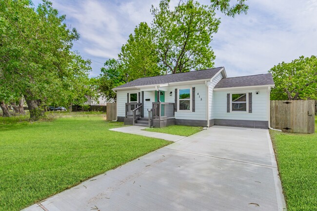 415 7th Ave N in Texas City, TX - Building Photo - Building Photo