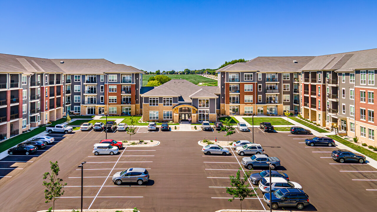 The Preserve at Prairie Lakes in Sun Prairie, WI - Foto de edificio