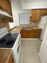 7801 SW 10th St-Unit -B in North Lauderdale, FL - Building Photo - Building Photo