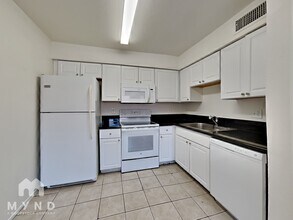 2708 E Tierra Buena Ln in Phoenix, AZ - Building Photo - Building Photo