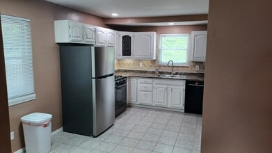 847 Weedel Dr in Arnold, MO - Building Photo - Building Photo