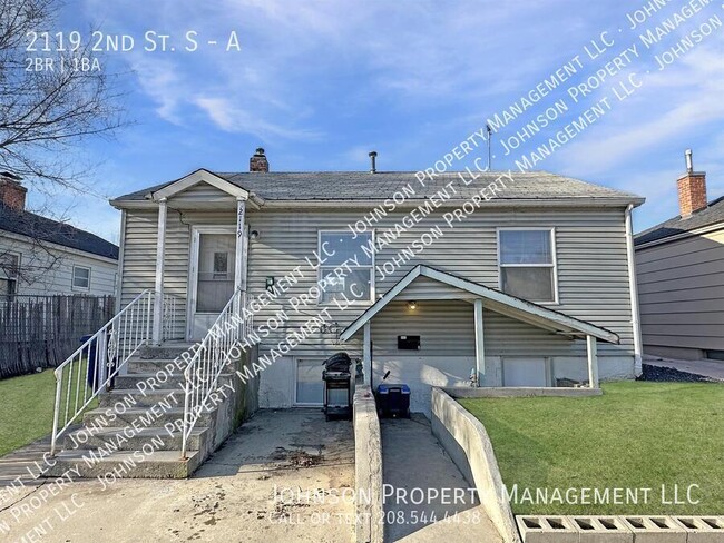 property at 2119 2nd St S