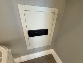 450 Irwin St in Nanaimo, BC - Building Photo - Building Photo