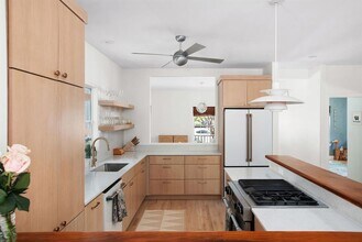 1608 Hether St in Austin, TX - Building Photo - Building Photo
