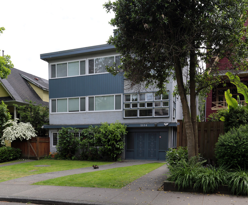 2154 York Ave in Vancouver, BC - Building Photo