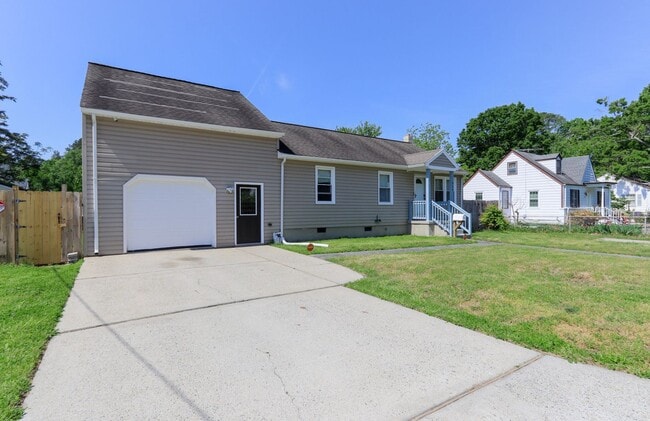 614 Sedgefield Dr in Newport News, VA - Building Photo - Building Photo