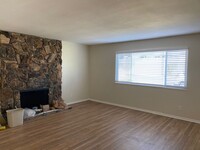 10812 King Dr in Ventura, CA - Building Photo - Building Photo