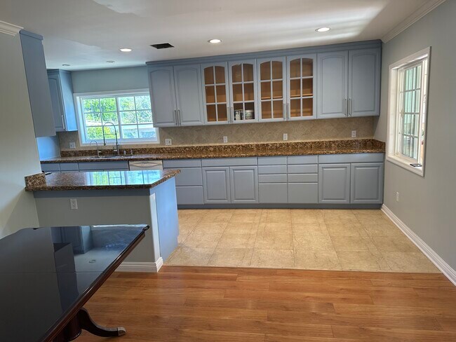 508 N Verdugo Rd, Unit Main House in Glendale, CA - Building Photo - Building Photo