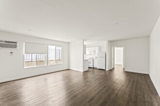 4323 Van Nuys Blvd in Los Angeles, CA - Building Photo - Building Photo
