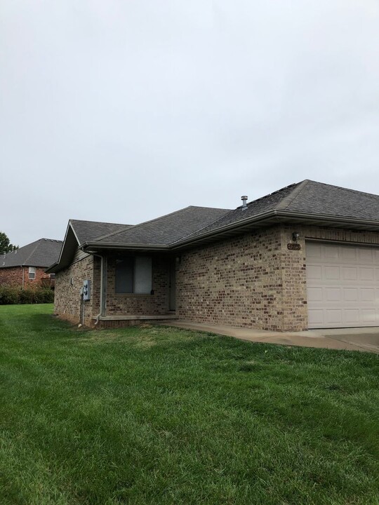 4025 S Fort Ave in Springfield, MO - Building Photo