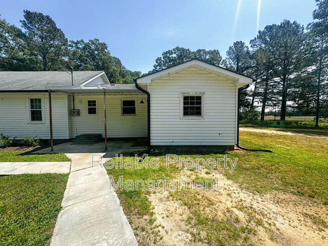 property at 2113 Devils Racetrack Rd