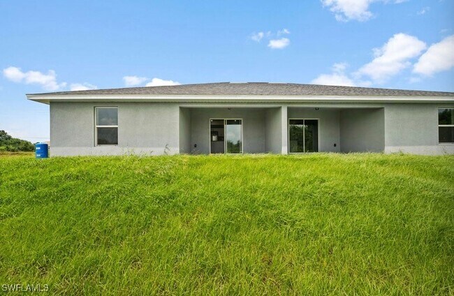 610 Alabama Rd S in Lehigh Acres, FL - Building Photo - Building Photo