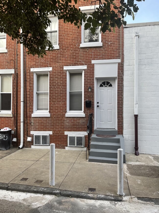 property at 1317 S Howard St