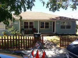 130 S Front St in Rio Vista, CA - Foto de edificio - Building Photo