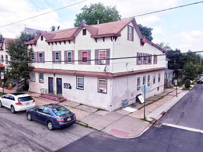 148 Welton St in New Brunswick, NJ - Building Photo - Building Photo