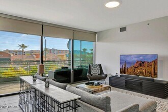 7180 E Kierland Blvd, Unit 208 in Scottsdale, AZ - Building Photo - Building Photo