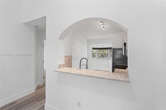 2930-2912 SE 12th Rd in Homestead, FL - Building Photo - Building Photo