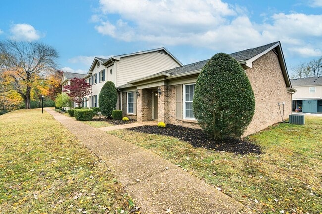 423 Plantation Ct in Nashville, TN - Building Photo - Building Photo