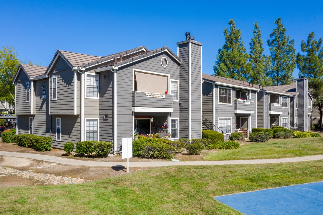 Slate Creek in Roseville, CA - Building Photo