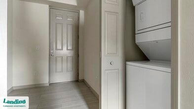 4985 Eastwood Greens St, Unit 15-104 in Ft. Myers, FL - Foto de edificio - Building Photo